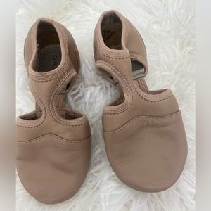 New Capezio youth 11.5 Pedini Femme Lyrical Shoes - Caramel